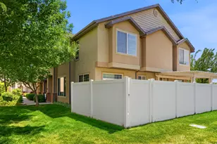 674 Canterbury Ln, North Salt Lake, UT 84054 - Photo 4