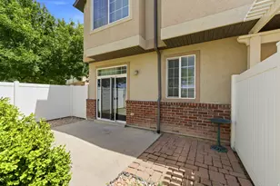 674 Canterbury Ln, North Salt Lake, UT 84054 - Photo 6