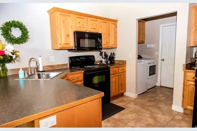 845 W 400 S, Vernal, UT 84078 - Photo 14