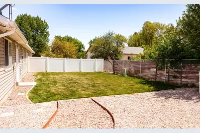 845 W 400 S, Vernal, UT 84078 - Photo 6