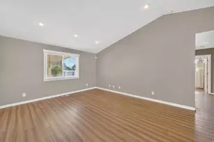 218 W Jonathan Pl, Saratoga Springs, UT 84045 - Photo 8