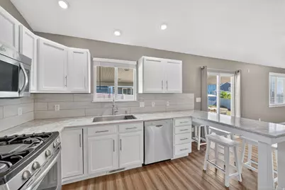 218 W Jonathan Pl, Saratoga Springs, UT 84045 - Photo 14