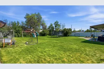 260 E 300 N, Morgan, UT 84050 - Photo 24