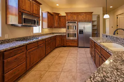 39 N 150 W, Ivins, UT 84738 - Photo 8