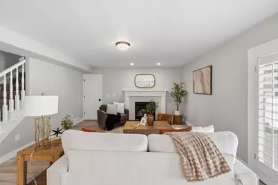 5645 S Highland Park Ct, Holladay, UT 84121 - Photo 4