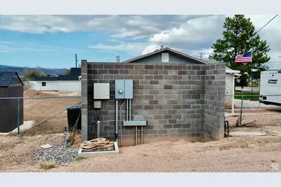 373 N Main St, Central Valley, UT 84754 - Photo 14