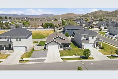2303 E Tumbleweed Rd, Eagle Mountain, UT 84005 - Photo 38