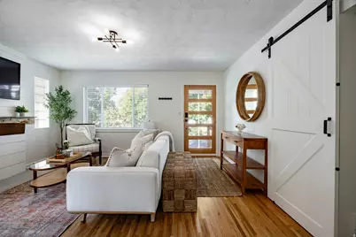 2115 S Wyoming St E, Salt Lake City, UT 84109 - Photo 4
