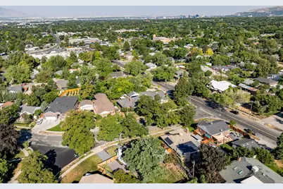 2115 S Wyoming St E, Salt Lake City, UT 84109 - Photo 36