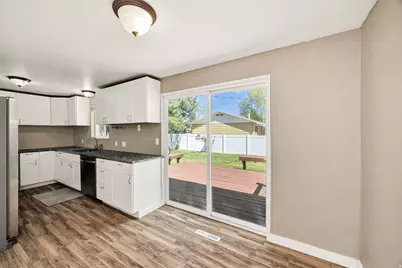365 W 725 N, Logan, UT 84321 - Photo 16