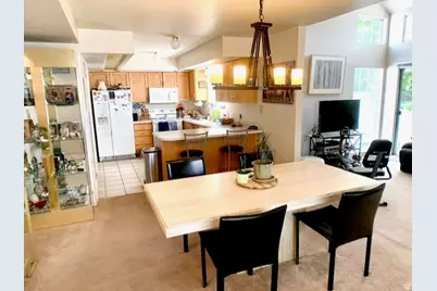 2016 E Windham Cir S, Millcreek, UT 84109 - Photo 10