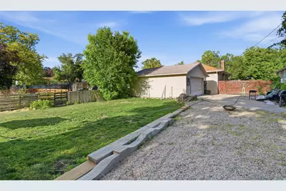 2524 S 600 E, Salt Lake City, UT 84106 - Photo 18