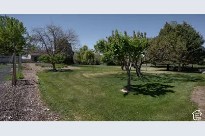 249 E 300 N, Smithfield, UT 84335 - Photo 36