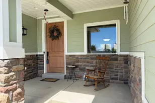 967 W Yamada Ct S, Syracuse, UT 84075 - Photo 2