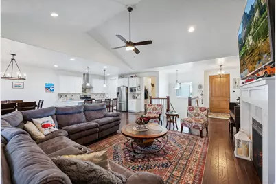 967 W Yamada Ct S, Syracuse, UT 84075 - Photo 6