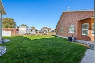 967 W Yamada Ct S, Syracuse, UT 84075 - Photo 46
