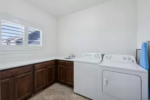 967 W Yamada Ct S, Syracuse, UT 84075 - Photo 16