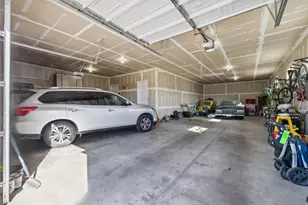 967 W Yamada Ct S, Syracuse, UT 84075 - Photo 32