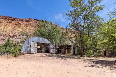 343 E 200 N, Moab, UT 84532 - Photo 32