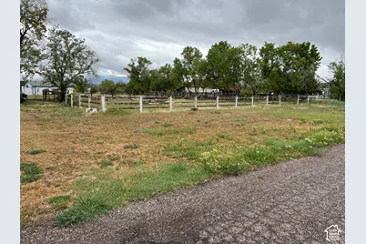 692 S 300 W, Mount Pleasant, UT 84647 - Photo 12