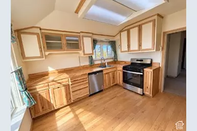 692 S 300 W, Mount Pleasant, UT 84647 - Photo 14