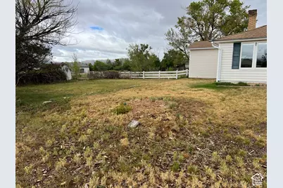 692 S 300 W, Mount Pleasant, UT 84647 - Photo 6