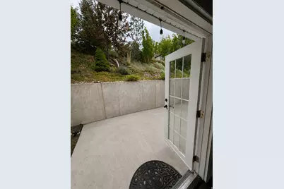 1682 E Sunrise Meadow Dr, Sandy, UT 84093 - Photo 32