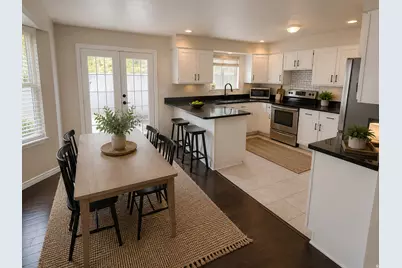 1682 E Sunrise Meadow Dr, Sandy, UT 84093 - Photo 6