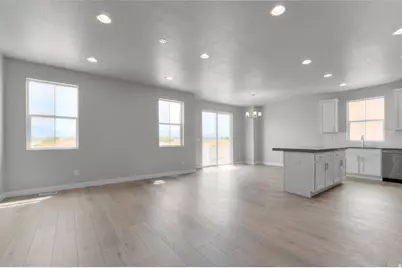 2254 N Hooded Crane Dr, Clinton, UT 84015 - Photo 10