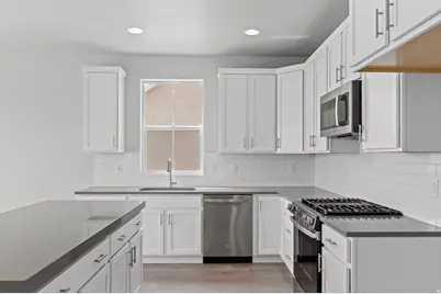 2254 N Hooded Crane Dr, Clinton, UT 84015 - Photo 14