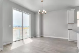 2254 N Hooded Crane Dr, Clinton, UT 84015 - Photo 12