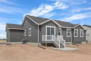 2254 N Hooded Crane Dr, Clinton, UT 84015 - Photo 4