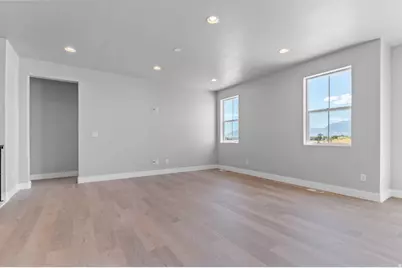 2246 N Hooded Crane Dr, Clinton, UT 84015 - Photo 12