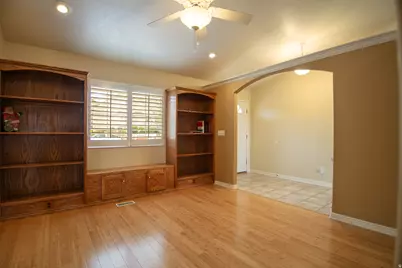 1395 E 5600 S, South Ogden, UT 84403 - Photo 4