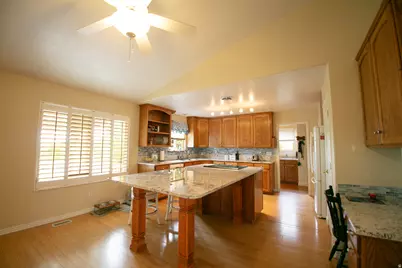 1395 E 5600 S, South Ogden, UT 84403 - Photo 6