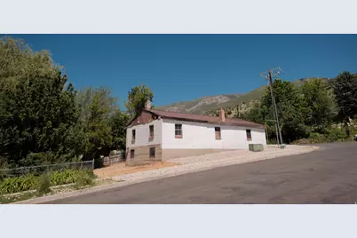 161 E Kambouris Ln #2, Farmington, UT 84025 - Photo 2