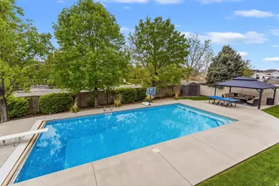 1335 W 3100 N, Pleasant View, UT 84414 - Photo 40