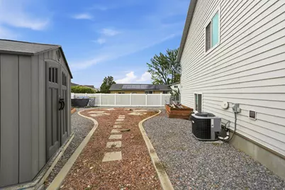 652 W 1100 N, Orem, UT 84057 - Photo 32