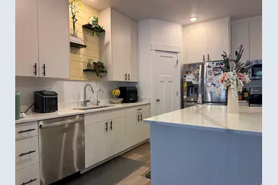 2784 E Fostoria Aly N, Eagle Mountain, UT 84005 - Photo 4