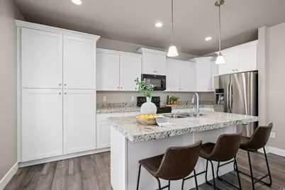 1739 E Holladay Hill Ln S, Holladay, UT 84124 - Photo 12
