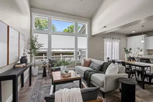 1739 E Holladay Hill Ln S, Holladay, UT 84124 - Photo 4