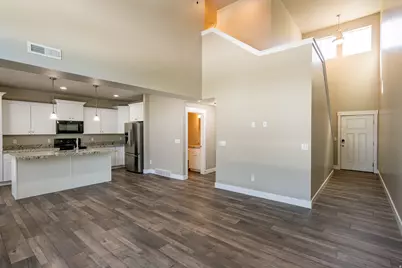 1739 E Holladay Hill Ln N, Holladay, UT 84124 - Photo 4