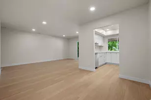 337 E Peach Ln S, Bountiful, UT 84010 - Photo 4