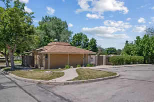 337 E Peach Ln S, Bountiful, UT 84010 - Photo 22