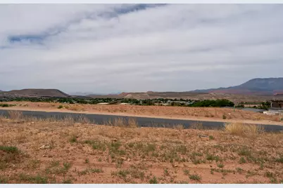 374 N 250 E #15, La Verkin, UT 84745 - Photo 2