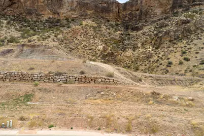 352 N 250 E #17, La Verkin, UT 84745 - Photo 2