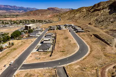 352 N 250 E #17, La Verkin, UT 84745 - Photo 12