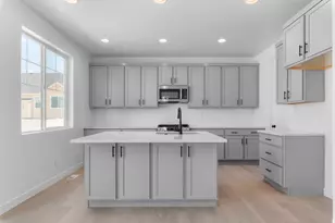 1264 W 2375 S, Syracuse, UT 84075 - Photo 10