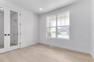 1264 W 2375 S, Syracuse, UT 84075 - Photo 6