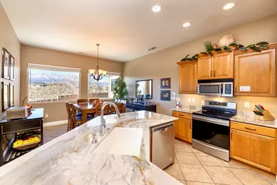 687 N 380 W, La Verkin, UT 84745 - Photo 10